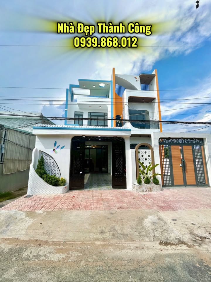 Nhà mặt tiền Đường Hủ Tiếu, Cần Đước, 97m² giá 2.5 tỷ - Kinh doanh thuận lợi!