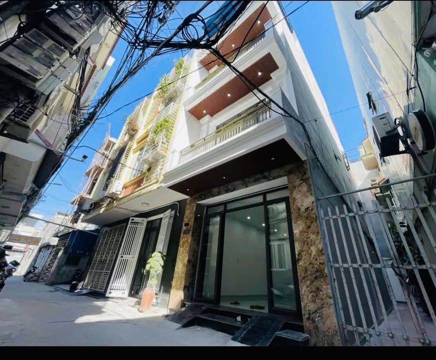 Nhà mặt ngõ thông 4 tầng - Lô góc phố Thiên Lôi, 50m² giá 4.6 tỷ - Ô tô vào tận nhà!