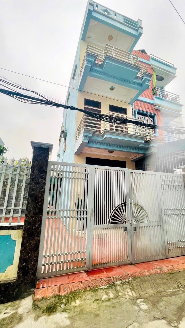 Nhà 3 tầng Ba Đình 215m² giá 6.55 tỷ - Ô tô vào tận nhà!