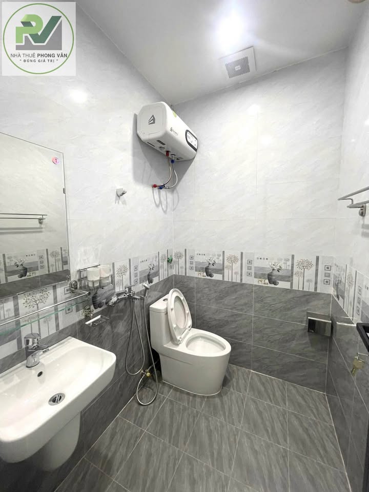 Nhà cho thuê tại Trần Nguyên Hãn, Quận Lê Chân - 4 tầng, giá 6 triệu/tháng - Kinh doanh sầm uất!