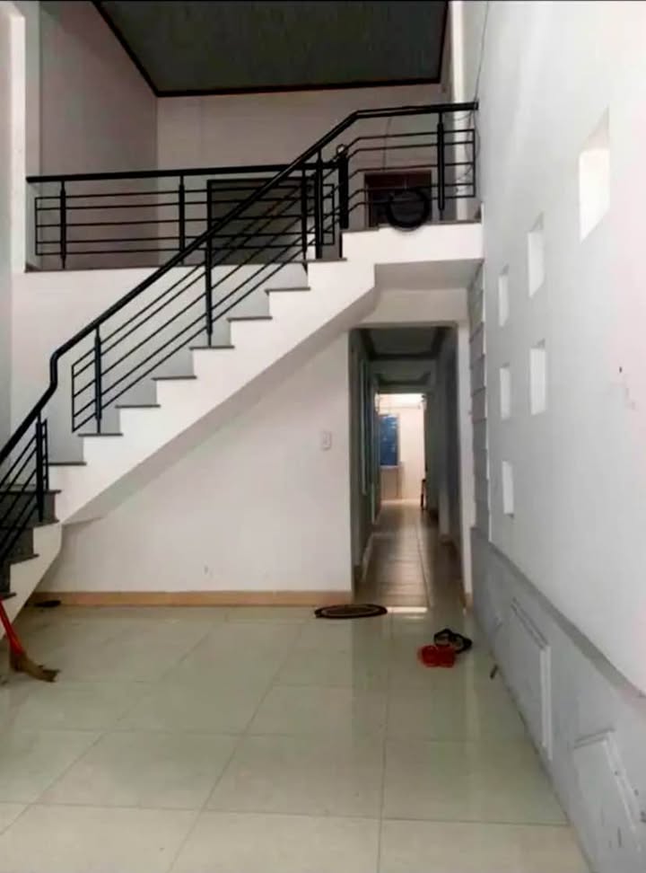 Nhà mặt tiền 72m² gần Lê Thanh Nghị giá chỉ 3 tỷ - Chính chủ sang tên ngay!