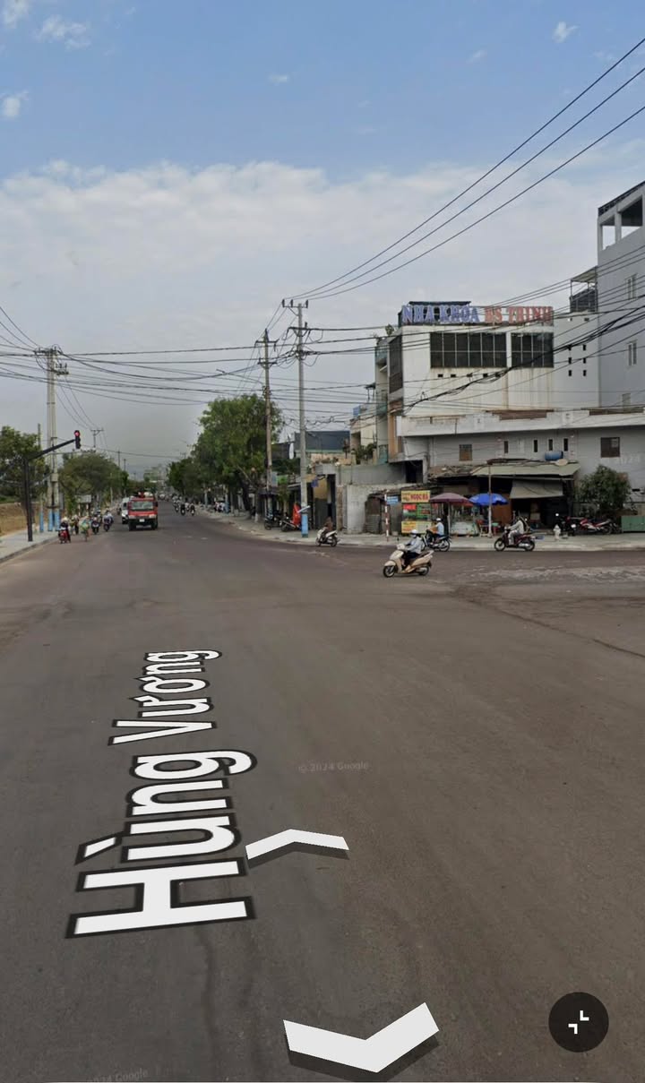 Nhà mặt tiền Hùng Vương, Quy Nhơn 110m² giá 5 tỷ - Kinh doanh sinh lời!