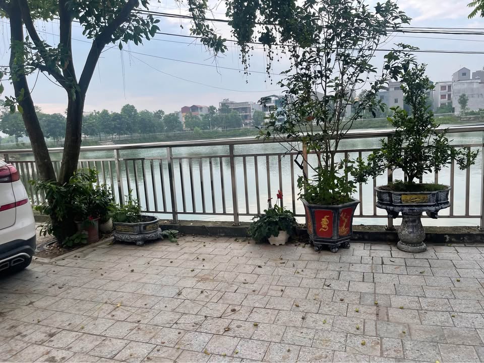 Nhà cấp 4 tại Phường Vũ Ninh 65m² giá 5.1 tỷ - View Hồ Phương Vỹ tuyệt đẹp!