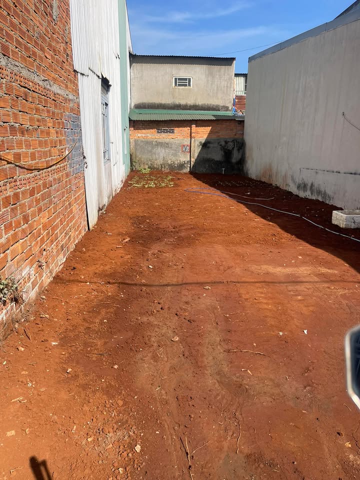 Đất Hẻm Phạm Văn Đồng, Tuy Hoà 85m² giá 1.35 tỷ - Pháp lý sổ riêng thổ cư!