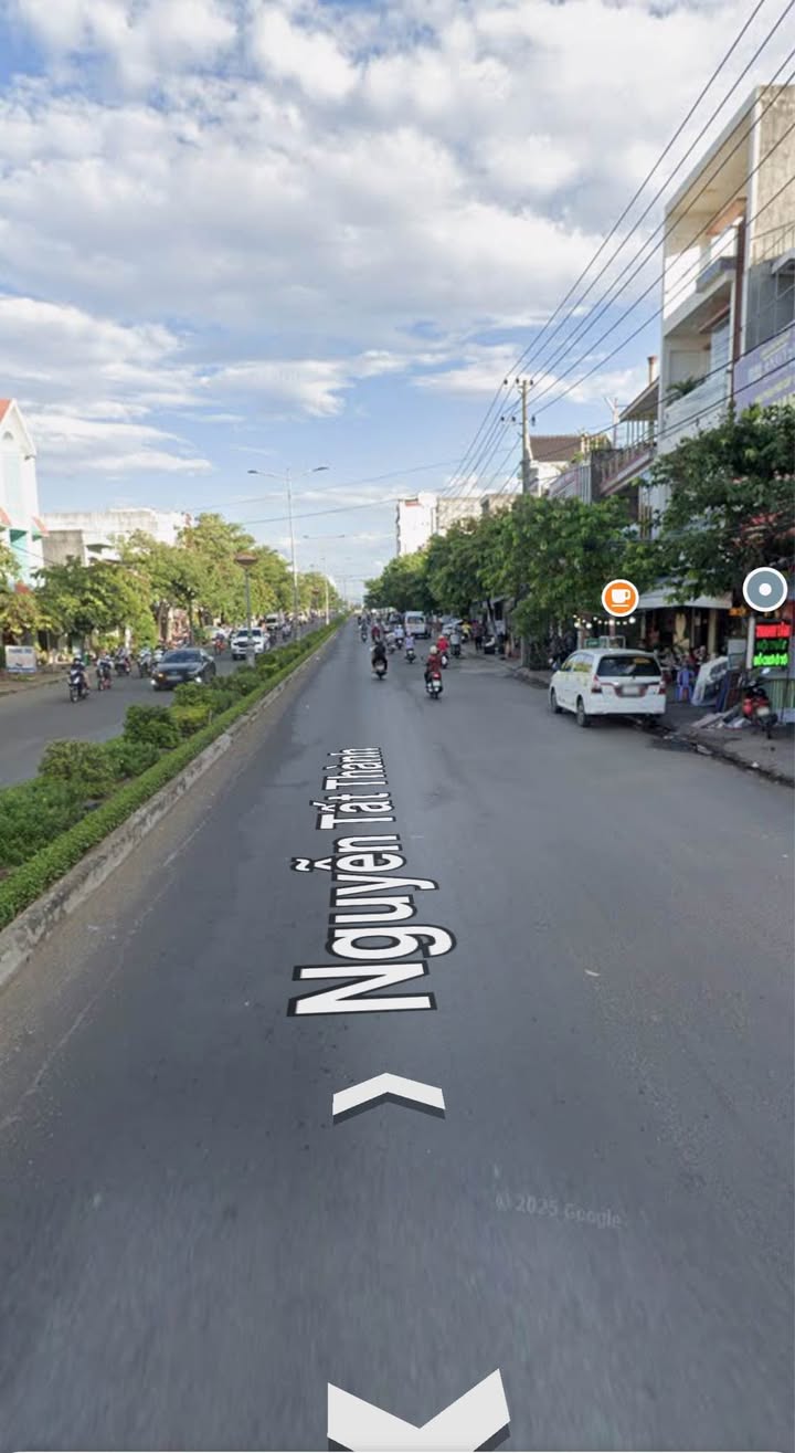 Nhà mặt tiền Nguyễn Tất Thành, Phường 2, Tuy Hoà 121m² - Vị trí đẹp kinh doanh!