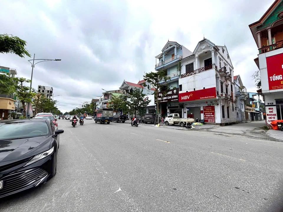 Bán nhà 3 tầng góc Nguyễn Văn Cừ, Hưng Phúc 120m² - Đầu tư sinh lời ngay!