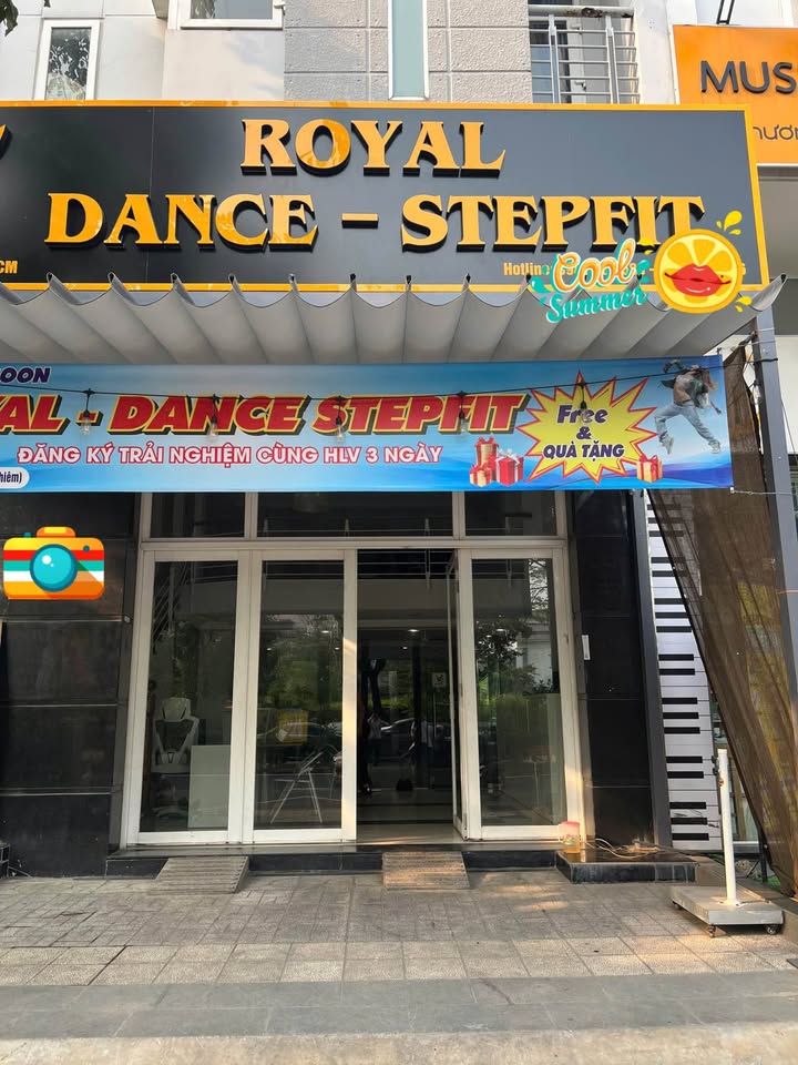 Cho thuê văn phòng kết hợp lưu trú tại Quận 7 - Diện tích 132m², giá 12 triệu/tháng - Vị trí đẹp, vào làm ngay!