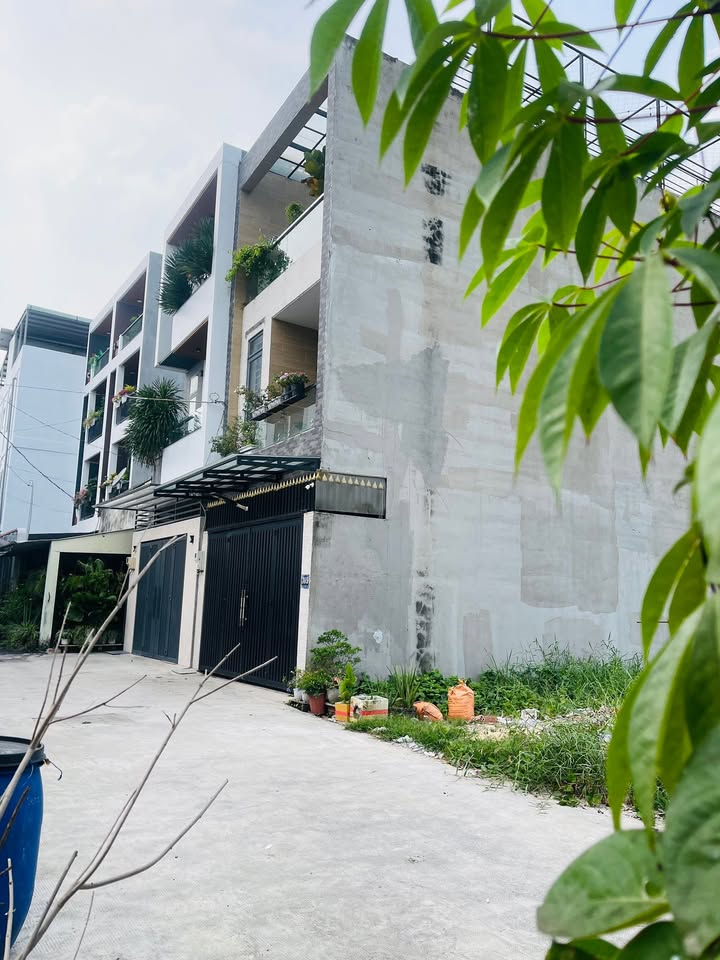 Đất nền Thạnh Xuân 43, Quận 12, 67m² giá 3.2 tỷ - Đường xe hơi 6m thuận tiện!