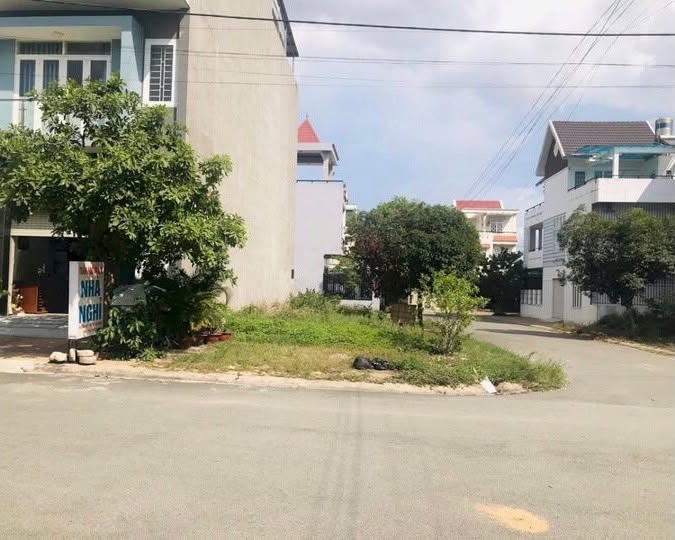 Đất nền khu liền kề Thị trấn Trâu Quỳ 50m² giá 2.05 tỷ - Cơ hội đầu tư hấp dẫn!