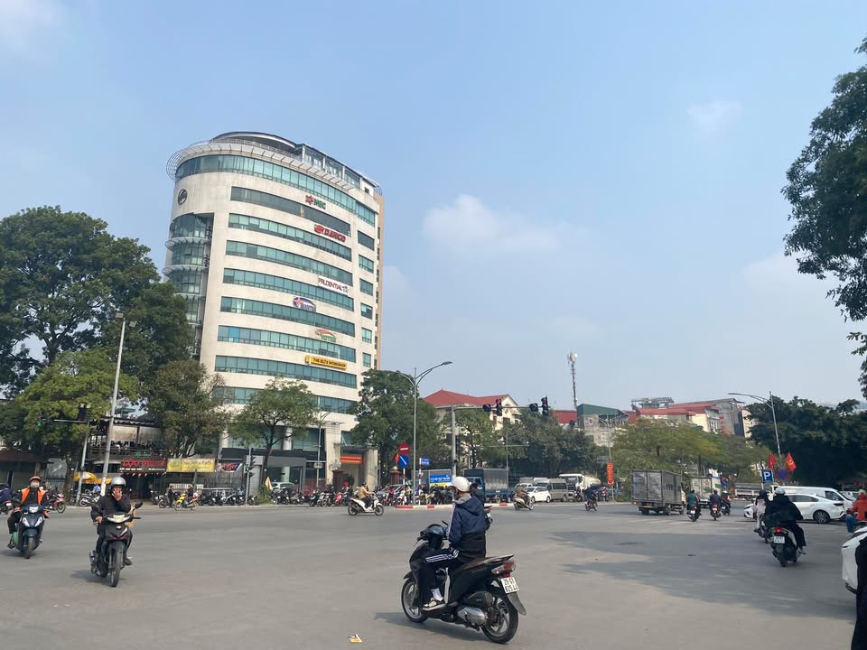 Nhà phố Trần Khát Chân 55m² giá 11 tỷ - Nhà đẹp ở ngay, sẵn sàng vào ở!