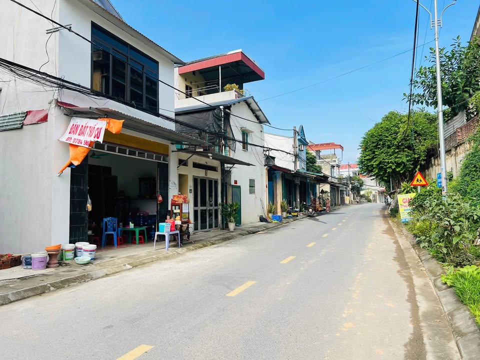 Đất mặt đường Lê Trực, Yên Bái 100m² giá chỉ từ 2.x tỷ - Vị trí kinh doanh đắc địa!