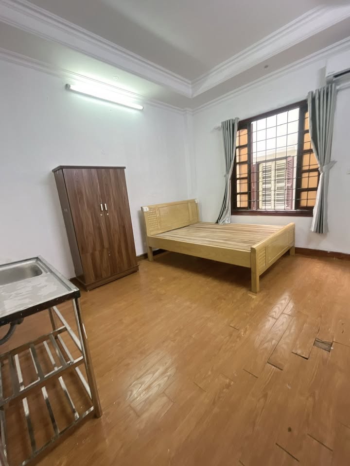 Phòng cho thuê 118 Nguyễn Khánh Toàn, Cầu Giấy - Giá chỉ 2 triệu/tháng