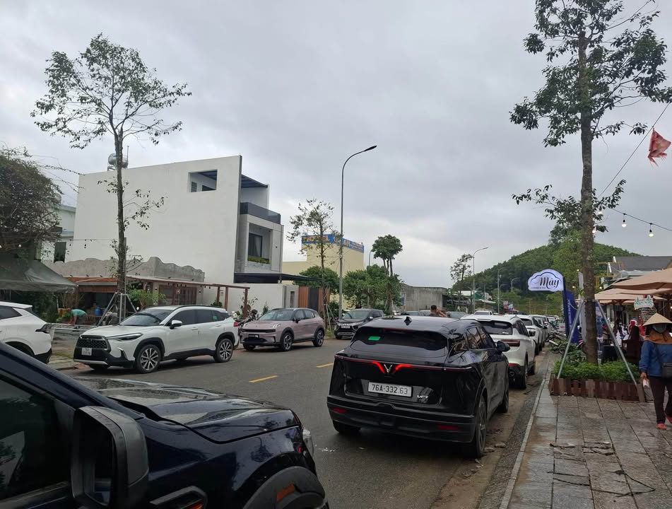 Nhà phố thương mại Khu dân cư 577, Quảng Ngãi 300m² - Đầu tư sinh lời hiếm có!