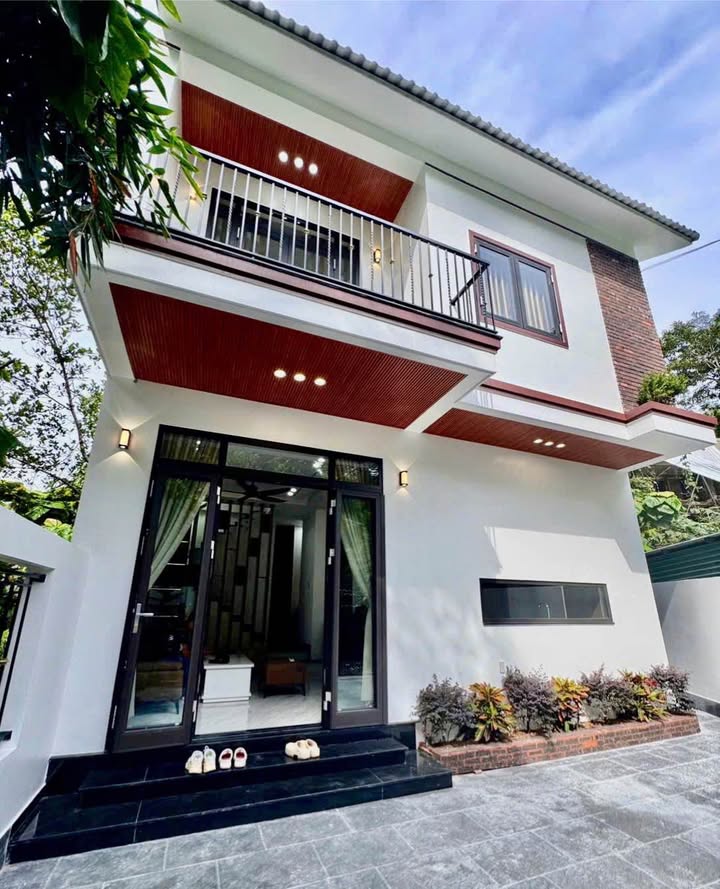 Nhà 2 Tầng Mặt Tiền Kiệt 86 Lê Ngô Cát 97m² giá 3,3 tỷ - Chính chủ, đầy đủ nội thất!