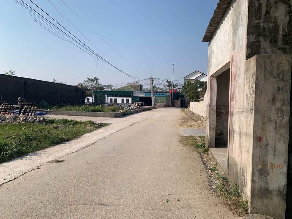 Đất nền Xóm 1, Nghi Phong 100m² giá 2.75 tỷ - Cơ hội đầu tư tuyệt vời!