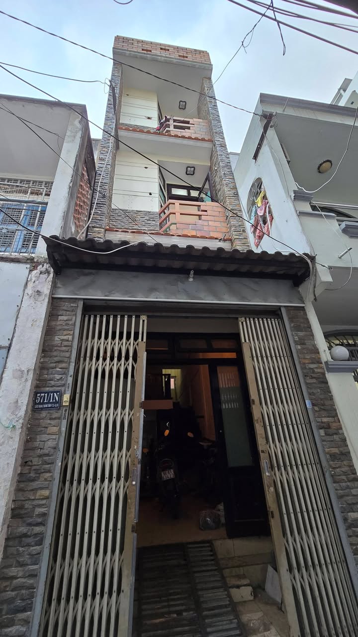 Nhà phố Hẻm 1 Cách mạng tháng 8, Quận 10, 30m² giá 5.68 tỷ - Đang cho thuê 11 triệu/tháng!