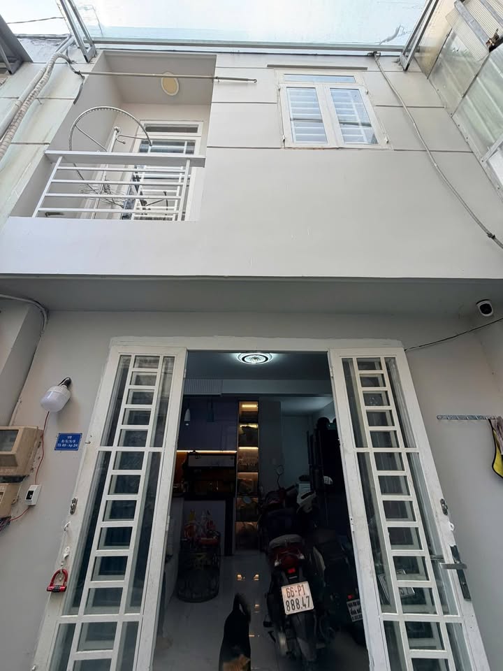 Nhà riêng Quận 12 26m² giá 1.3 tỷ - Mới đẹp, chính chủ!