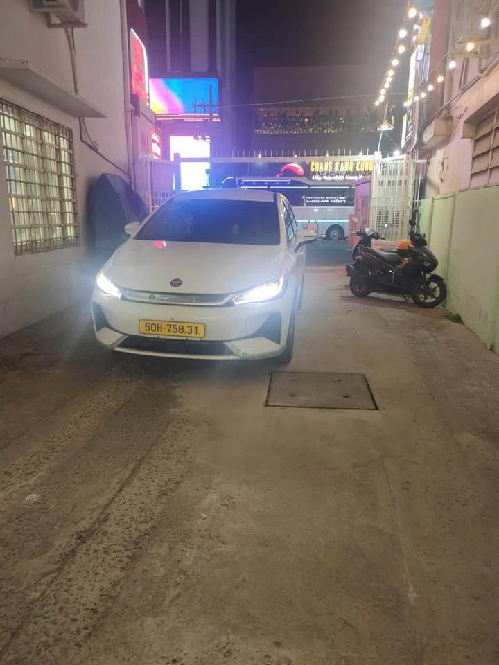 Nhà đẹp hẻm xe hơi Phan Đăng Lưu 73m² giá 16.5 tỷ - Tiện ích đầy đủ xung quanh!