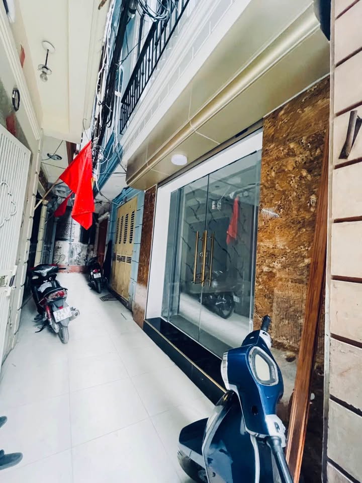 Nhà riêng ngõ 197 Hoàng Mai 28m² giá 6.5 tỷ - Chính chủ sổ đỏ công chứng ngay!