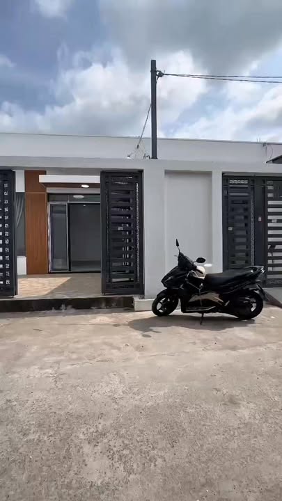 Nhà mới 100% tại Hẻm 76 Sư Vạn Hạnh, Quận 10 - Ô tô vào tận nhà chỉ 1.48 tỷ!