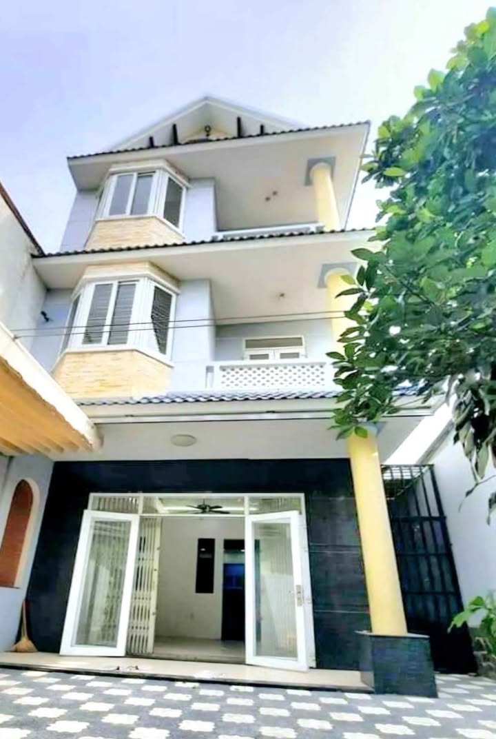 Đất nền 210m² Quận 6 giá 6.3 tỷ - Đầu tư sinh lời ngay!