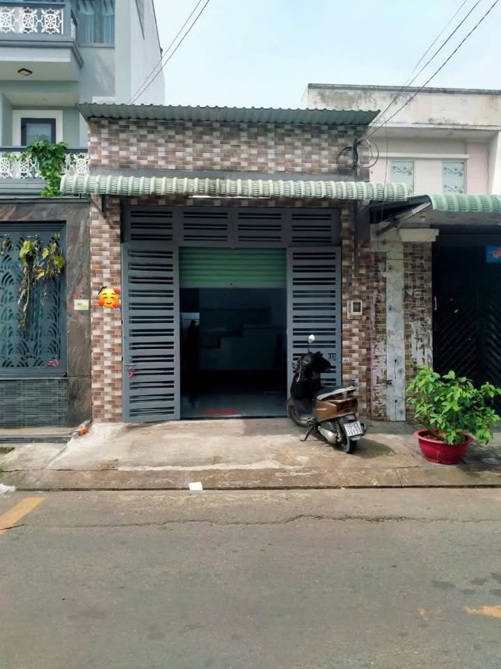 Nhà cấp 4 hẻm 1/ đường Lê Đình Cẩn, Bình Tân 84m² giá 1 tỷ - Sổ hồng riêng, thương lượng ngay!