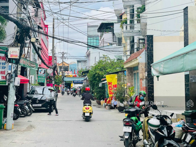 Nhà mặt tiền kinh doanh hẻm 458 Huỳnh Tấn Phát, Q7, 80m² giá 9.9 tỷ - Đầu tư sinh lời ngay!