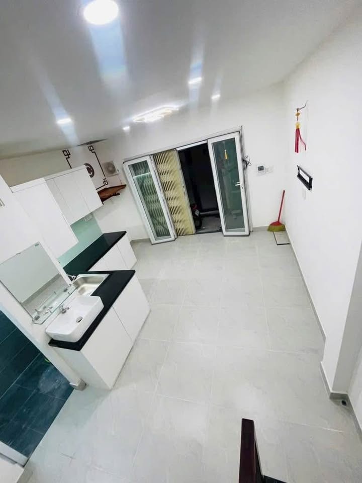 Nhà mới 2 tầng Trần Xuân Soạn, Tân Hưng 22m² giá 2.25 tỷ - Hẻm an ninh, tiện ích đầy đủ!