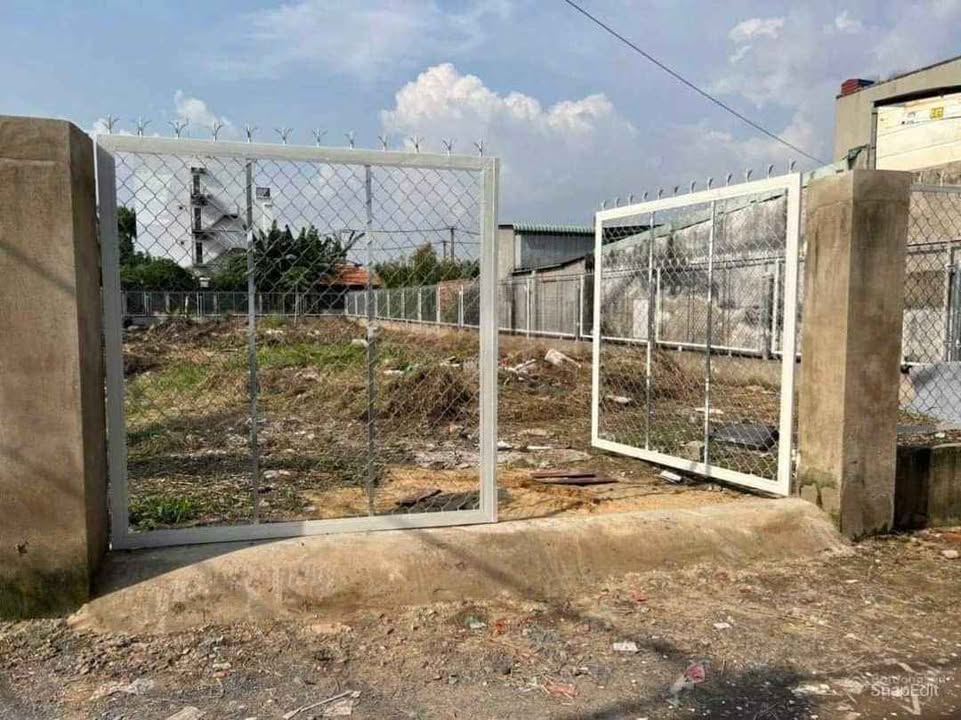 Đất thổ cư mặt tiền đường chợ Quận 12 300m² giá 420 triệu - Cơ hội đầu tư tuyệt vời!