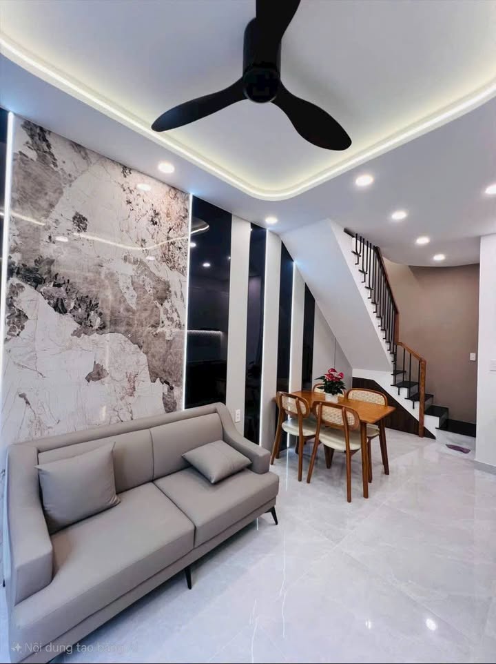 Nhà mặt tiền Bùi Văn Ba, Quận 7, 21m² giá 3.35 tỷ - Kinh doanh thuận lợi!