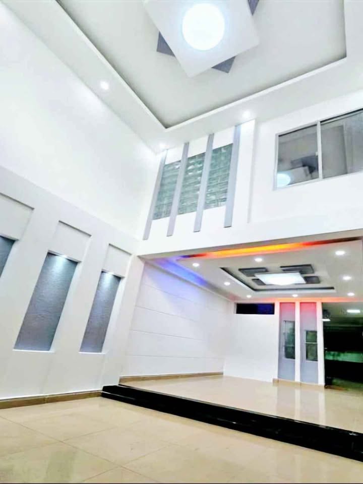 Nhà phố Hòa Bình, Quận 5, 90m² giá 11 tỷ - Mặt tiền kinh doanh cực tốt!