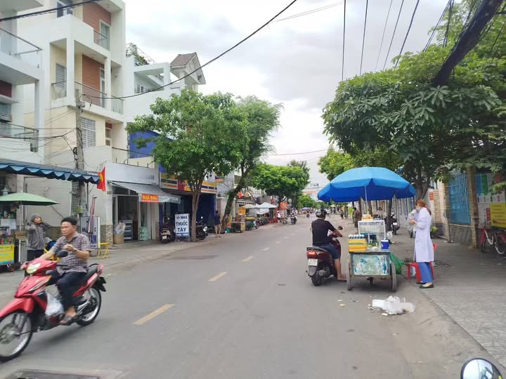 Nhà mặt tiền kinh doanh Âu Dương Lân Quận 8 66m² giá 6.6 tỷ - Cơ hội đầu tư hấp dẫn!