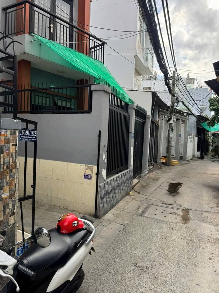 Nhà hẻm Nguyễn Văn Quỳ, Quận 7, 24m², giá 2.35 tỷ - Sổ hồng chính chủ