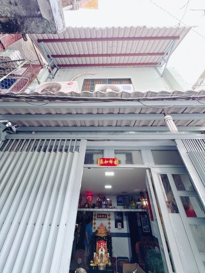 Nhà phố Nguyễn Thần Hiến, Quận 4, 42m², giá 4.29 tỷ - Sẵn sàng công chứng ngay!