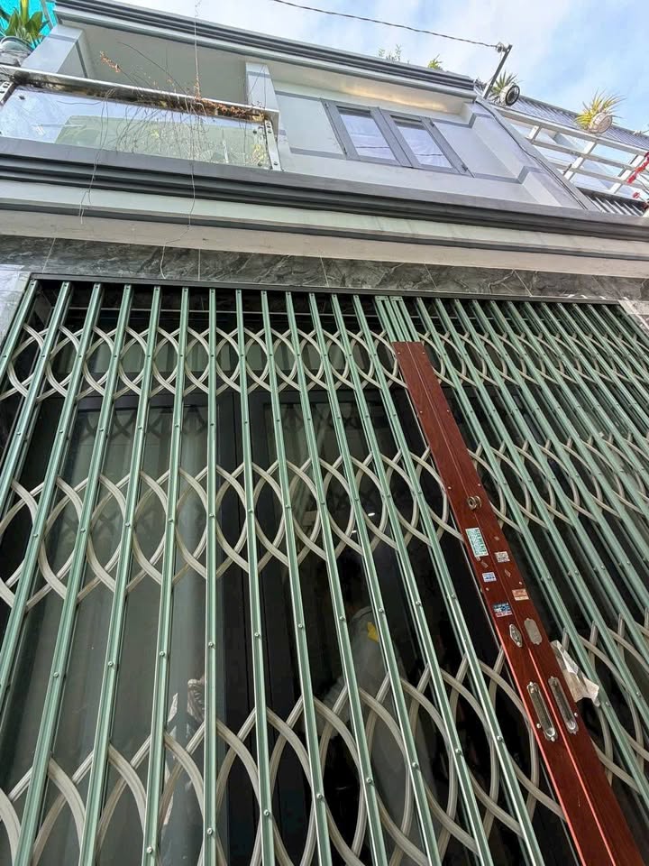 Nhà hẻm Phạm Thế Hiển, Quận 8, 40m², Giá 4.55 tỷ - Chính chủ bán gấp!