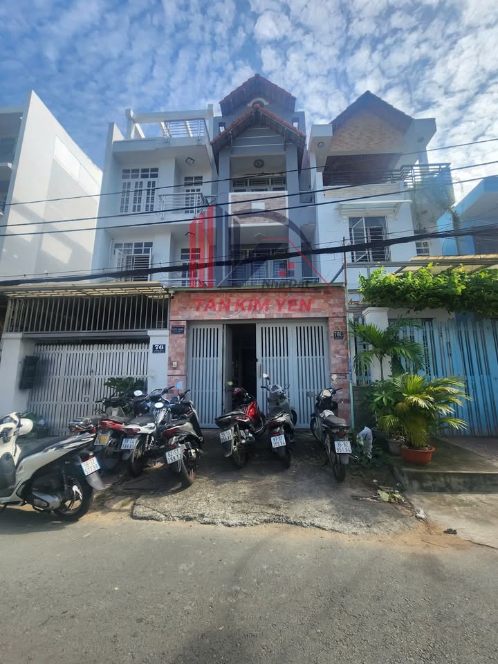 Nhà mặt tiền đường Số Tân Quy, Quận 7 - 72m² giá 15.5 tỷ - Vị trí trung tâm thuận lợi!