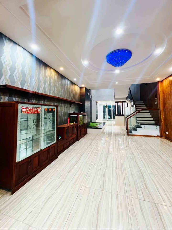 Nhà phố 4 tầng Khu Ao Sen, Hoàng Mai 100m² giá 14 tỷ - Sẵn sàng ở ngay!