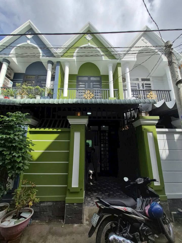 Nhà 1 trệt 1 lầu tại Tân Kim 43m² giá 1.6 tỷ - Công chứng ngay!