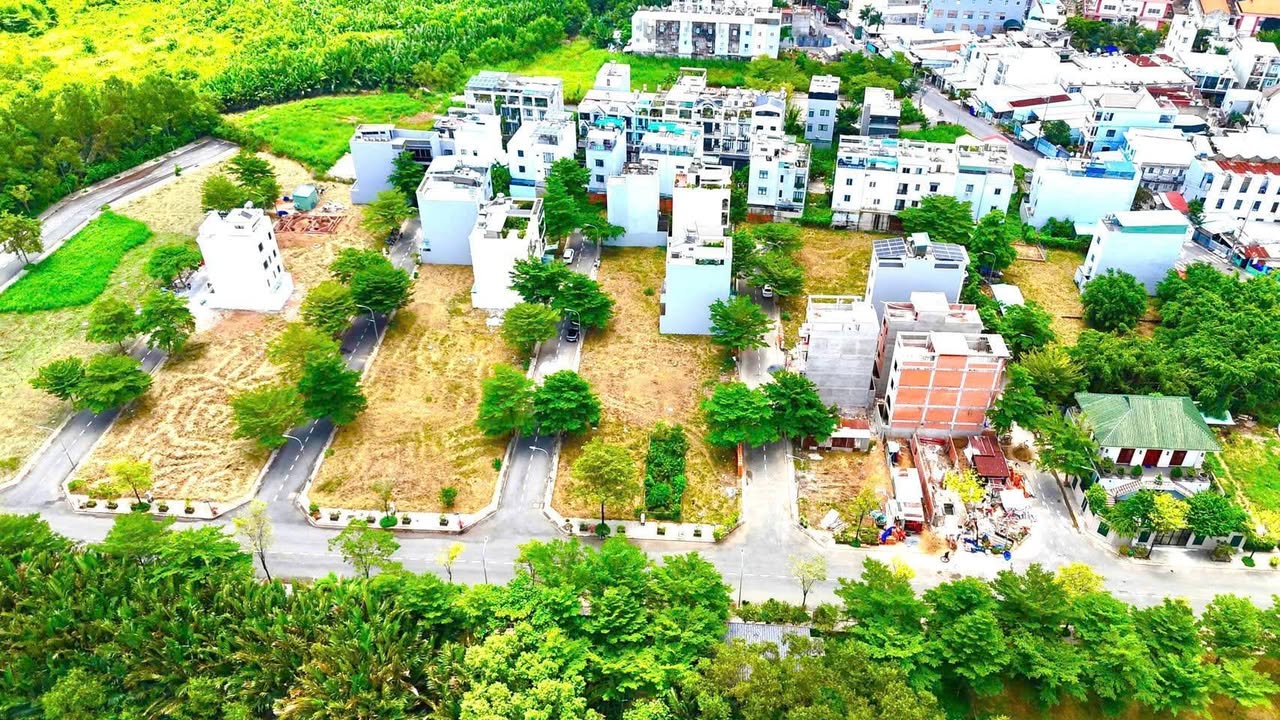 Đất nền KDC Gia Long, Lê Văn Lương 85m² giá 5.95 tỷ - Sổ hồng chính chủ!