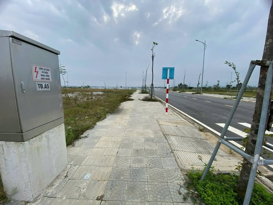 Đất nền khu biệt thự Thủy Thanh, 300m², chỉ 8.7 tỷ - Đầu tư sinh lời ngay!