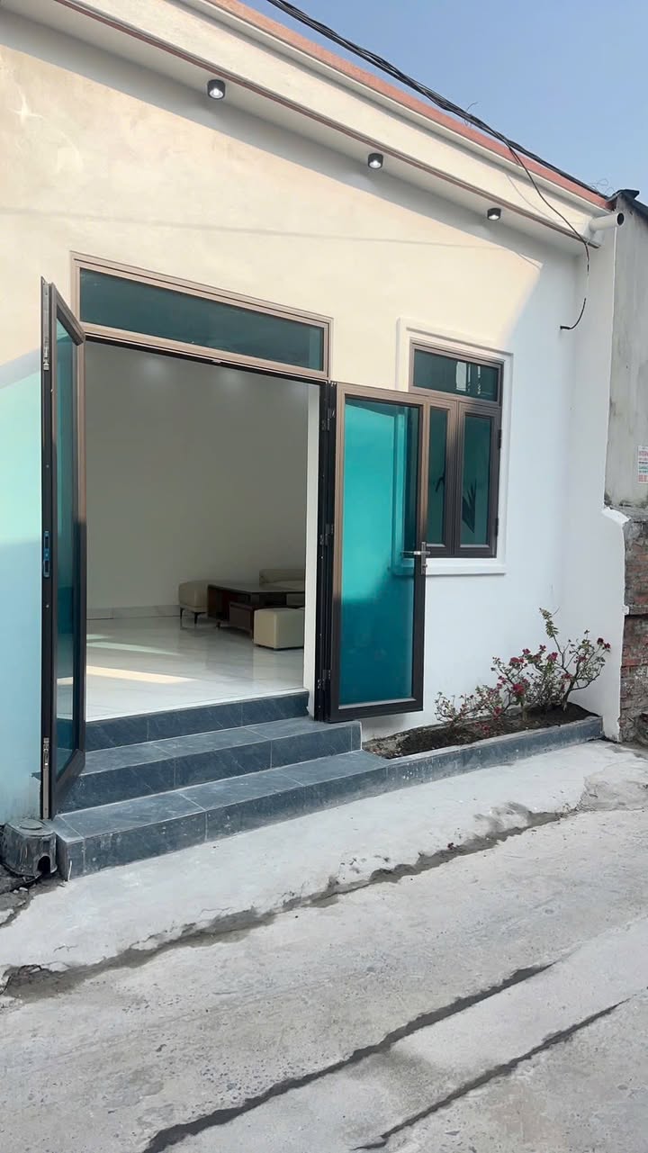 Nhà 54m² Thị trấn Lai Cách giá 1.65 tỷ - Kinh doanh thuận lợi!