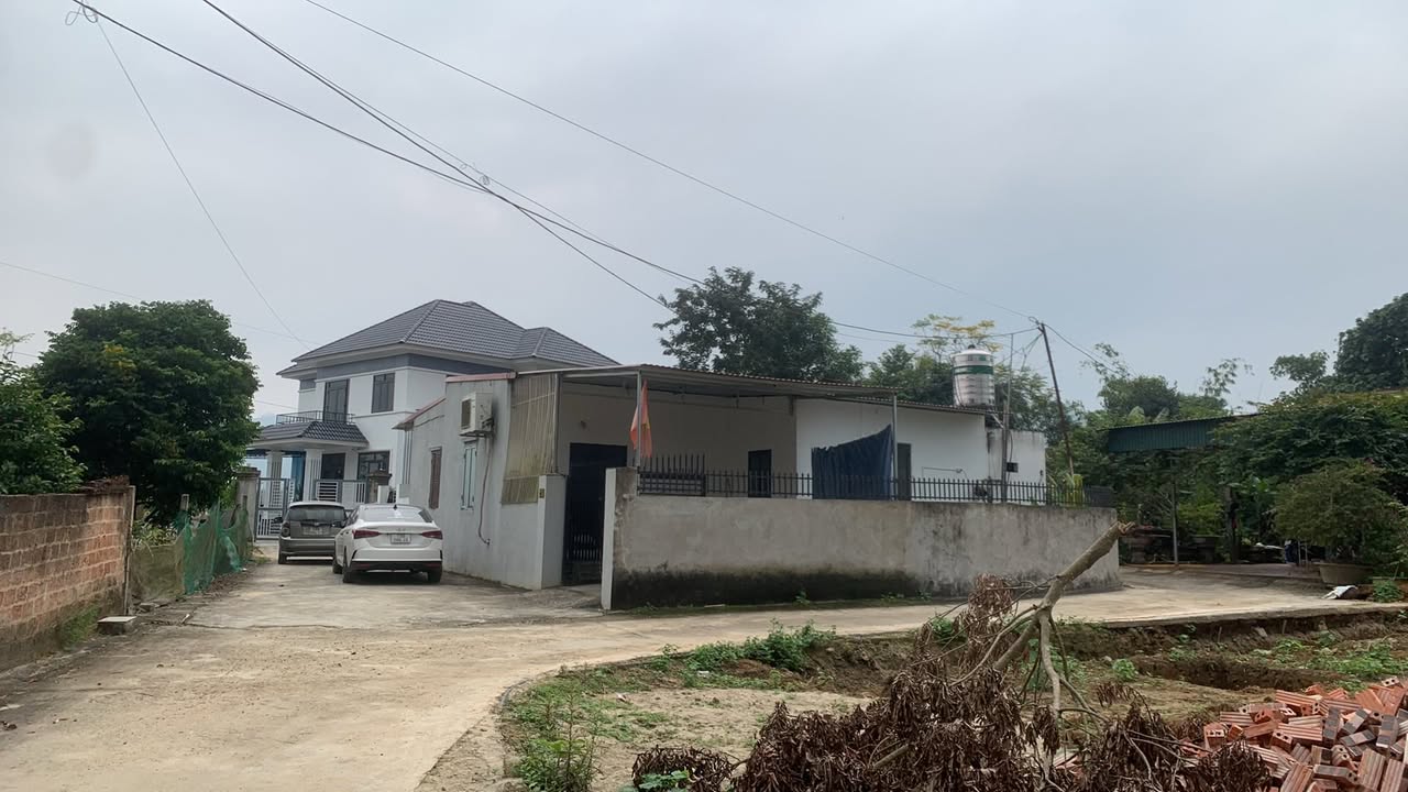 Nhà bán tại xã Sơn Thủy, huyện Thanh Thủy, 120m² - Hướng đẹp, giá tốt!