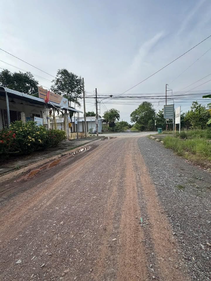 Đất nền khu dân cư Tân Lập Mộc Hóa 100m² giá 650 triệu - Đầu tư sinh lời tốt!