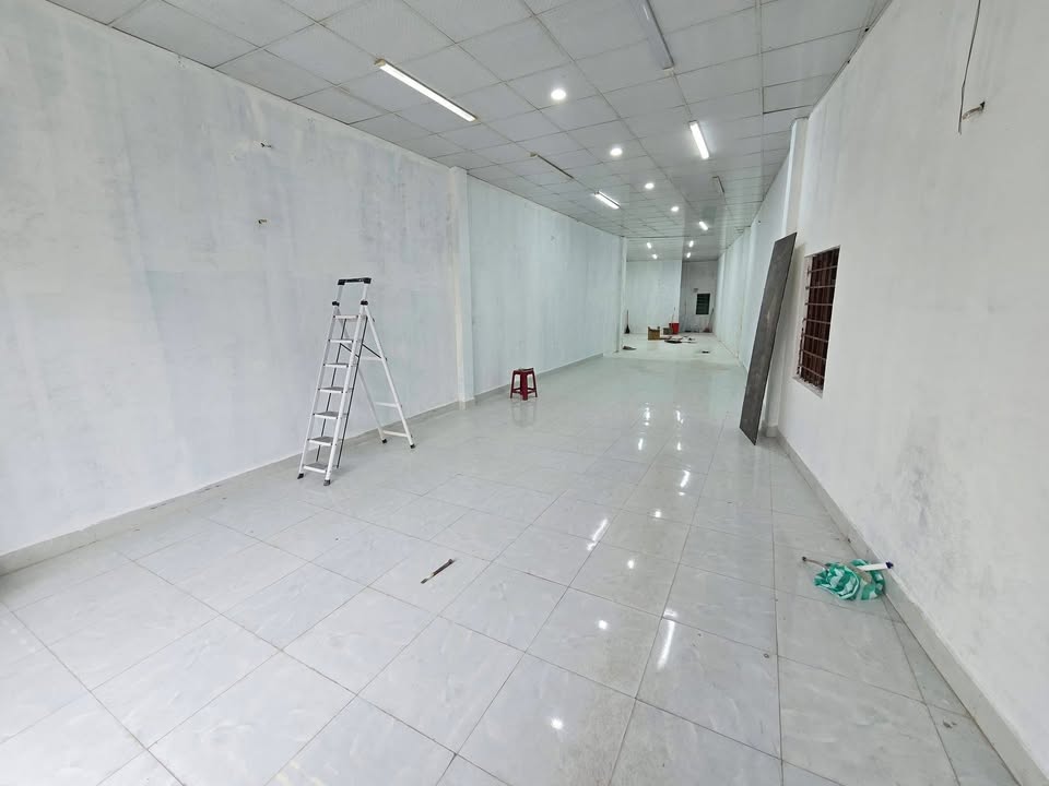 Cho thuê nhà mặt tiền Làng Đại Học FPT 120m² giá 20 triệu - Kinh doanh sầm uất!