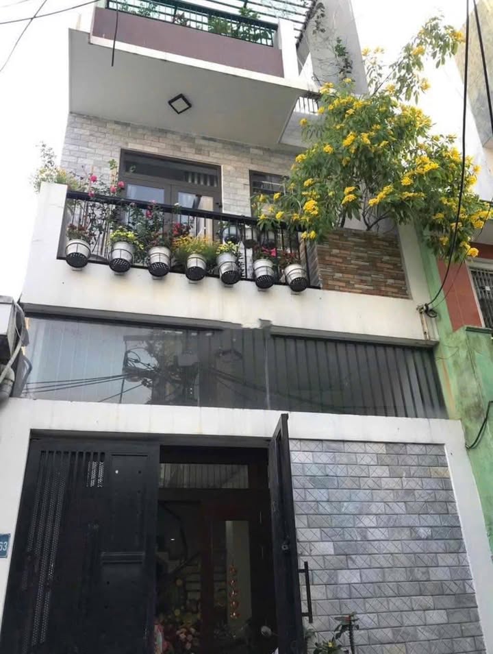 Nhà 3 tầng kiệt Nguyễn Chí Thanh, Hải Châu 60m² giá 13 triệu - Full nội thất sang trọng!