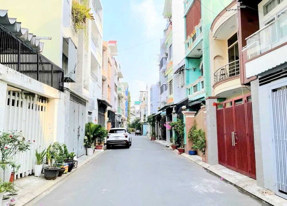Nhà phố Tân Sơn Nhì 56m² giá 8 tỷ - Bán gấp, hẻm thông rộng 7m!
