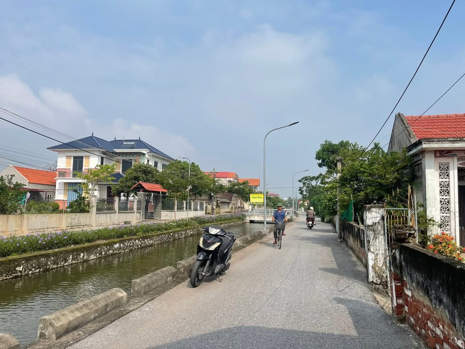 Đất thổ cư Xóm 8, Phát Diệm 73m² giá 1 tỷ - Vị trí đẹp, tiện ích thuận lợi!