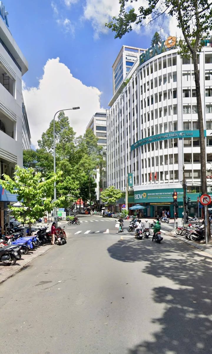 FrontHouse Nguyễn Công Trứ Quận 1 80m² giá 59.9 tỷ - Gần Trung Tâm Tài Chính!