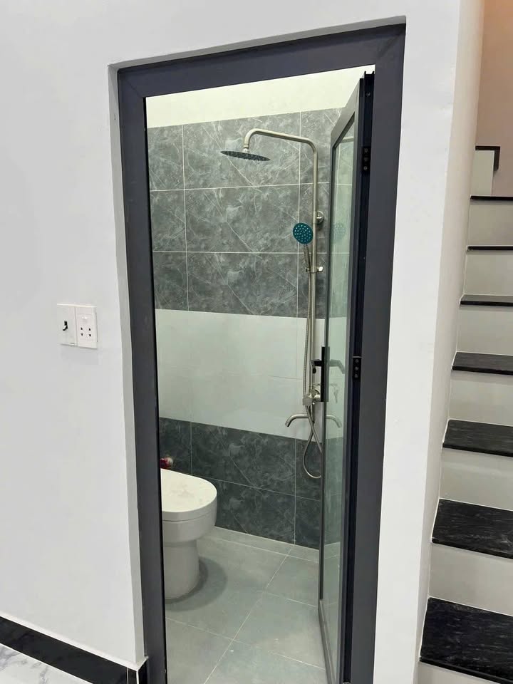 Nhà mặt tiền đường 16m quận 7 35m² giá 4.5 tỷ - Pháp lý sổ hồng hoàn công