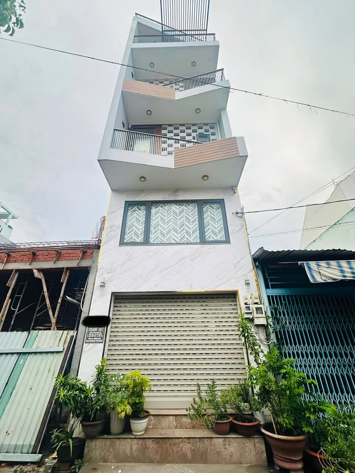 Nhà 5 tầng Lê Văn Quới 80m² giá 10 tỷ - Đẳng cấp sống lý tưởng!